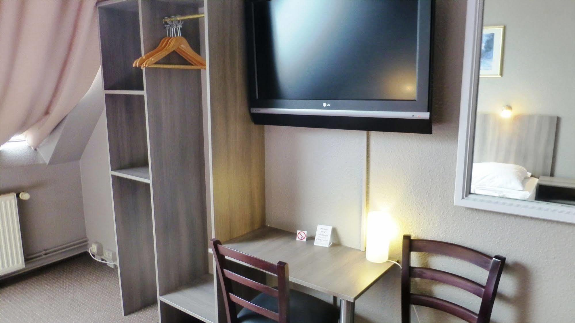 Hotel Rehberge Berlin Mitte Εξωτερικό φωτογραφία