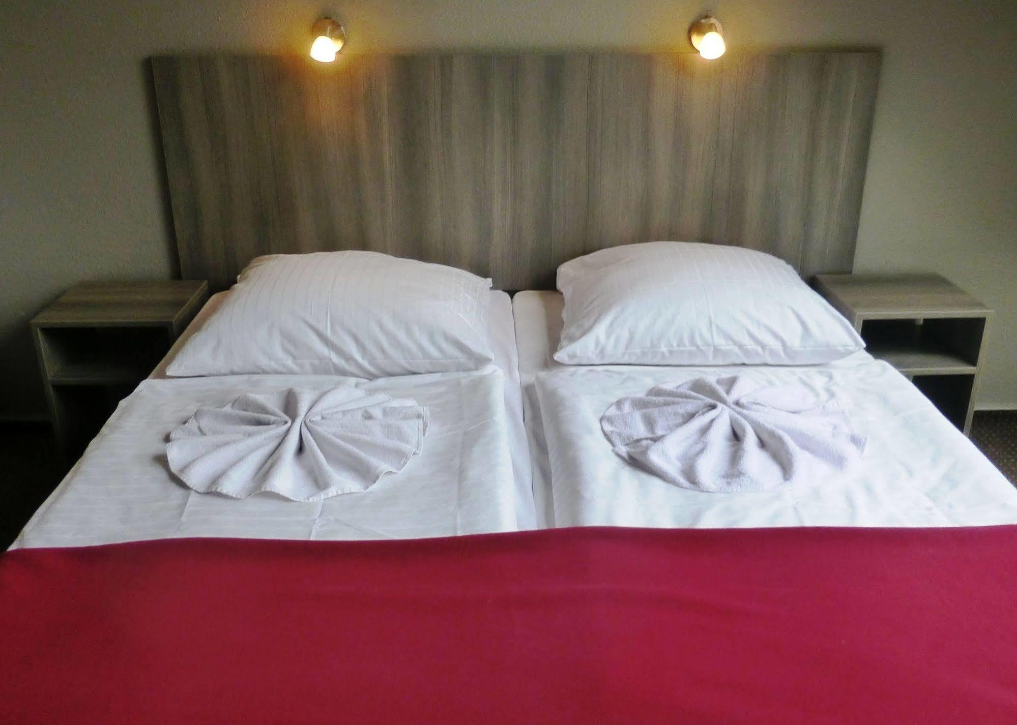 Hotel Rehberge Berlin Mitte Εξωτερικό φωτογραφία